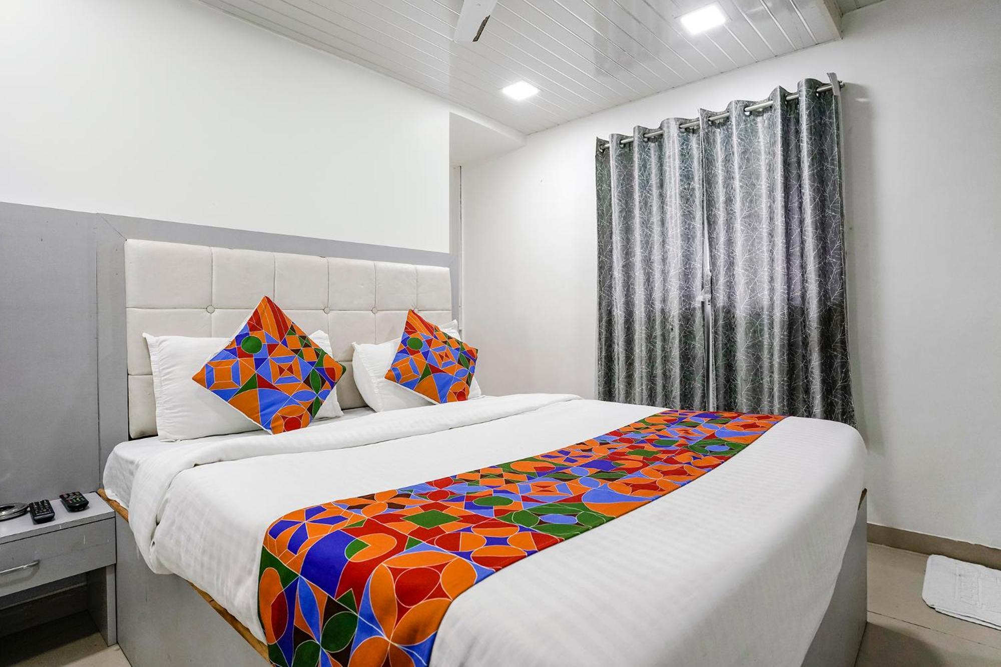Отель Fabexpress Park Residency - Nr Mumbai International Airport Экстерьер фото